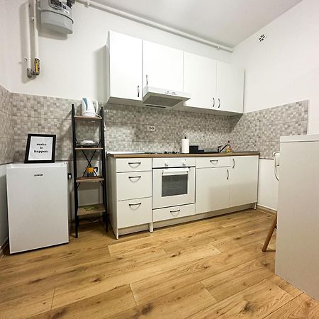 Apartamento Studio Lana-Near The City Center With Parking Zagreb Exterior foto